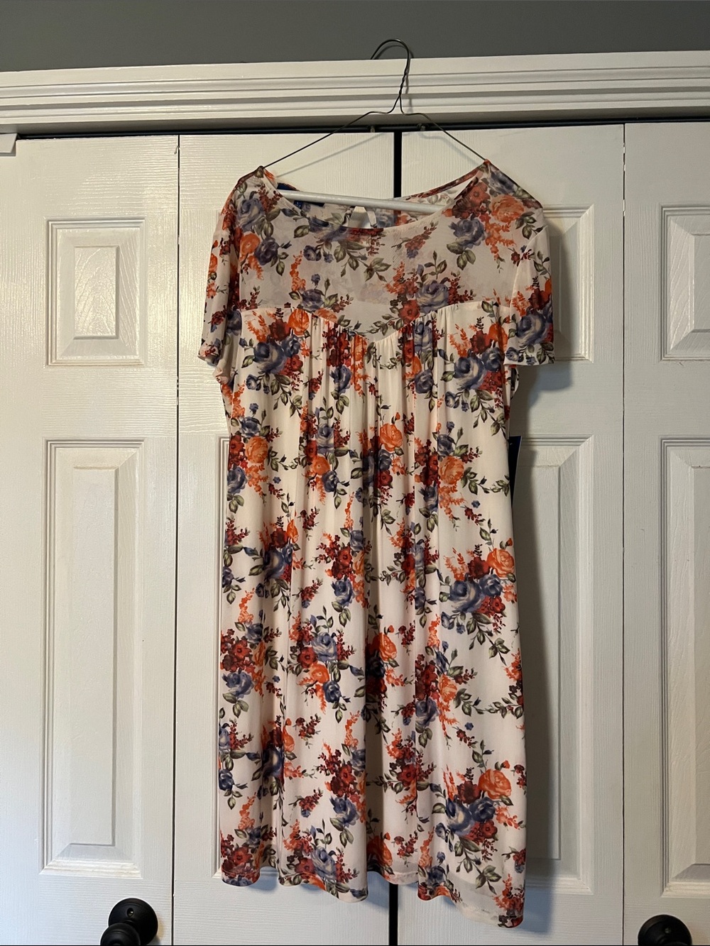 Apt. 9 Cream Floral Short Sleeve Dress with Orange & Blue Accents fully lined